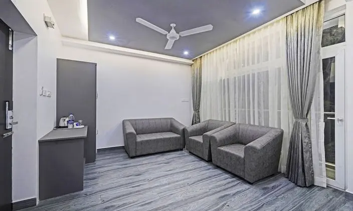 Premium Tek Büyük Yataklı Oda