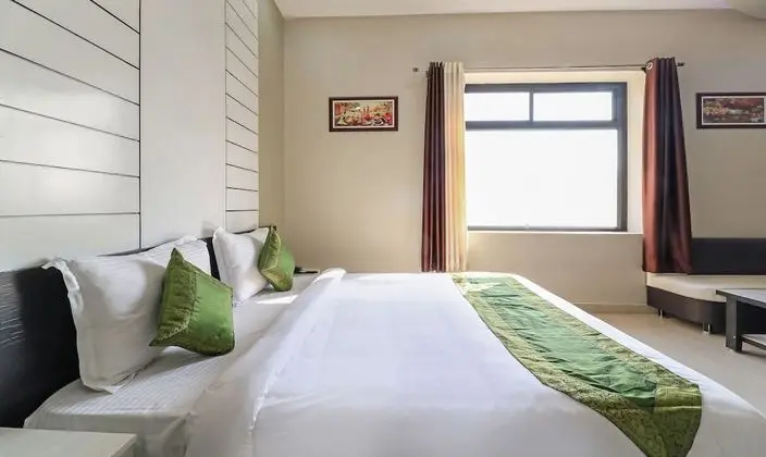Deluxe Oda, 1 En Büyük (King) Boy Yatak, Sigara İçilmez, Şehir Manzaralı