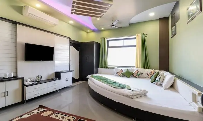 Premium Oda, 1 En Büyük (King) Boy Yatak, Sigara İçilmez, Şehir Manzaralı