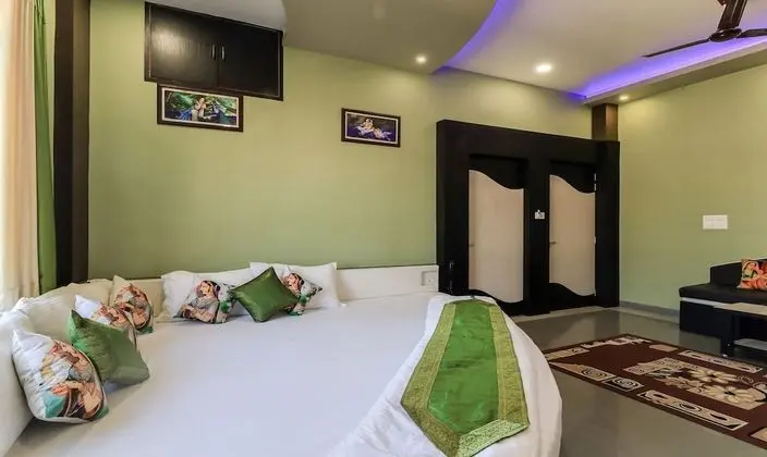Premium Oda, 1 En Büyük (King) Boy Yatak, Sigara İçilmez, Şehir Manzaralı
