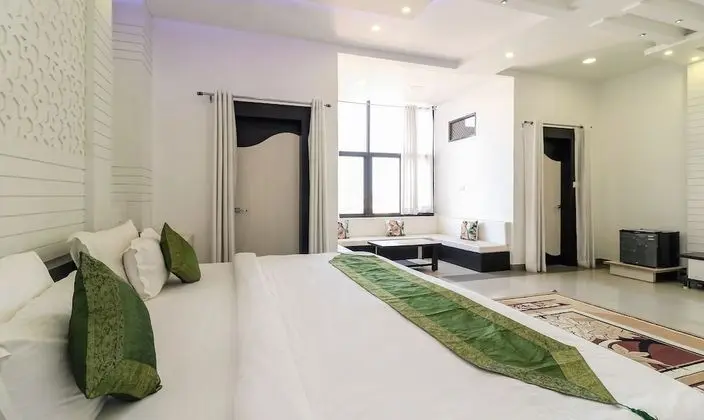 Premium Oda, 1 En Büyük (King) Boy Yatak, Sigara İçilmez, Şehir Manzaralı