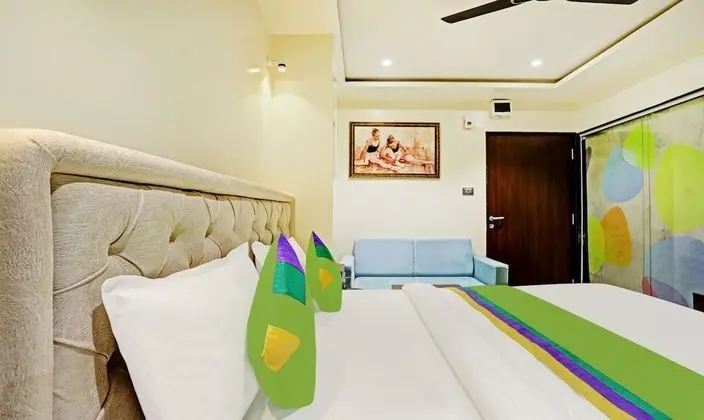 Deluxe Tek Büyük Yataklı Oda