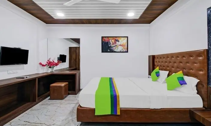 Deluxe Tek Büyük Yataklı Oda