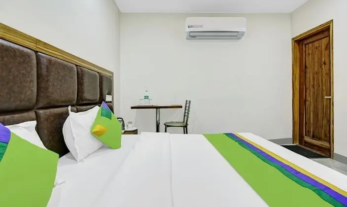 Economy Tek Büyük Yataklı Oda