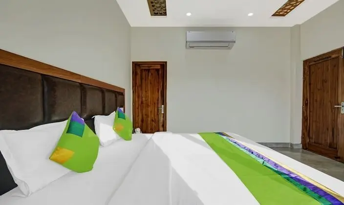 Standard Tek Büyük Yataklı Oda