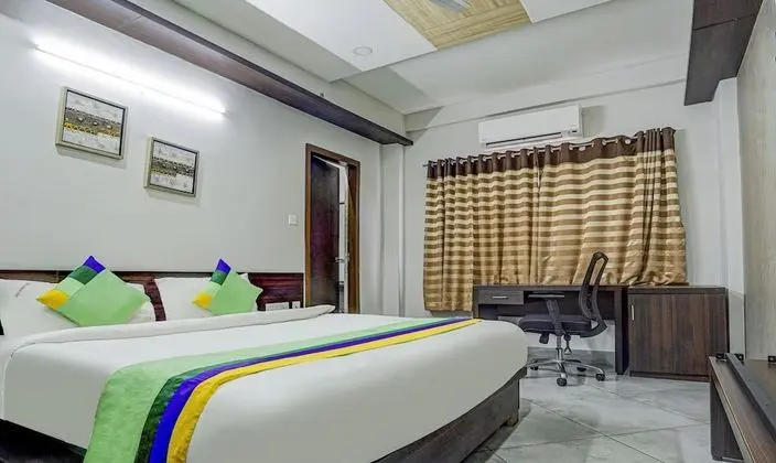 Deluxe Tek Büyük Yataklı Oda