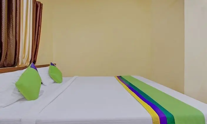 Premium Tek Büyük Yataklı Oda