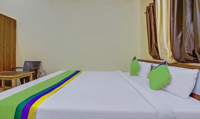 Premium Tek Büyük Yataklı Oda