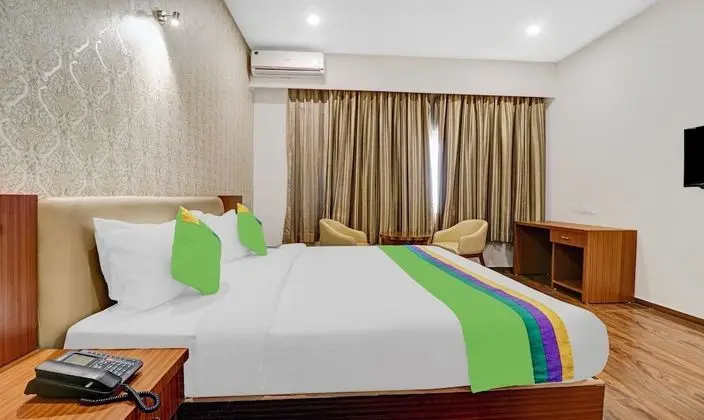 Deluxe Tek Büyük Yataklı Oda