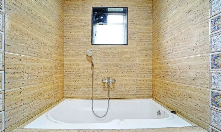 Premium Tek Büyük Yataklı Oda