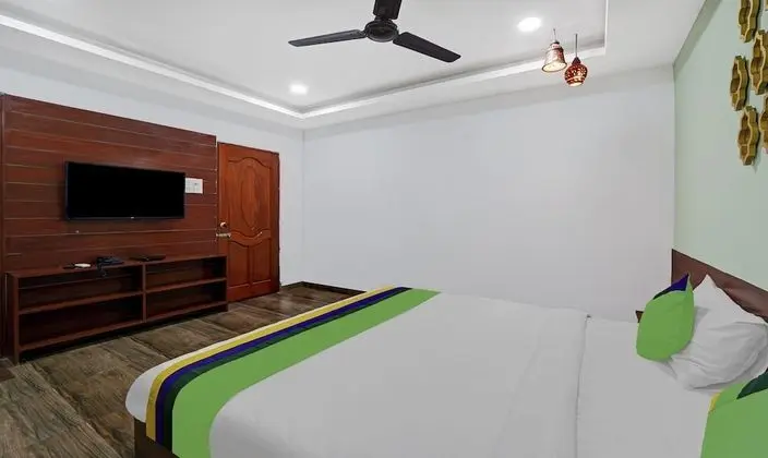 Deluxe Tek Büyük Yataklı Oda