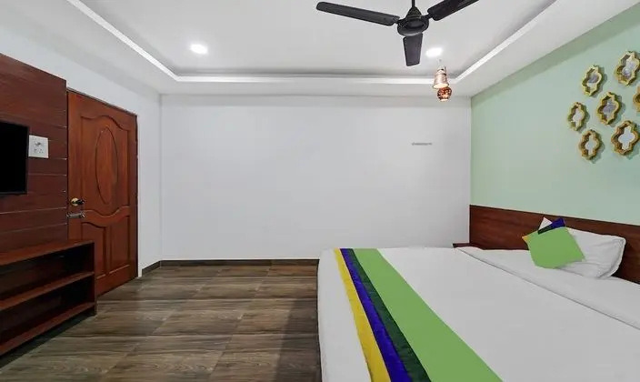 Deluxe Tek Büyük Yataklı Oda
