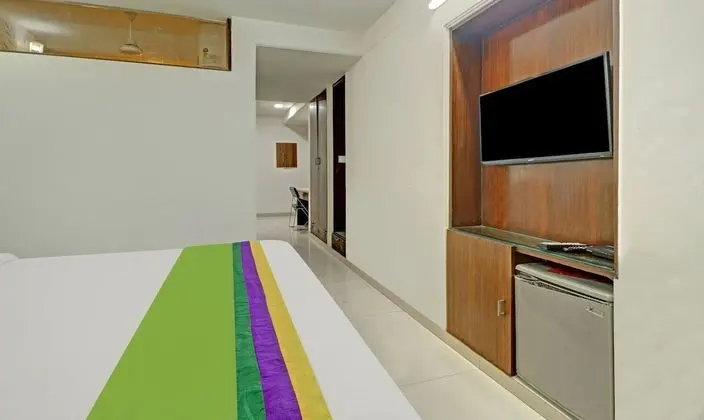 Premium Tek Büyük Yataklı Oda