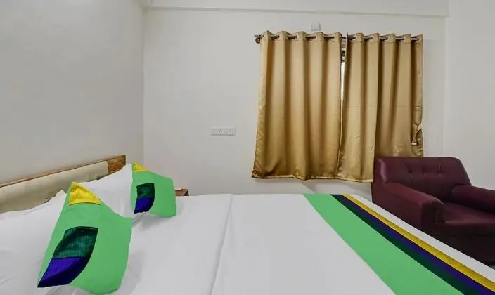 Standard Tek Büyük Yataklı Oda