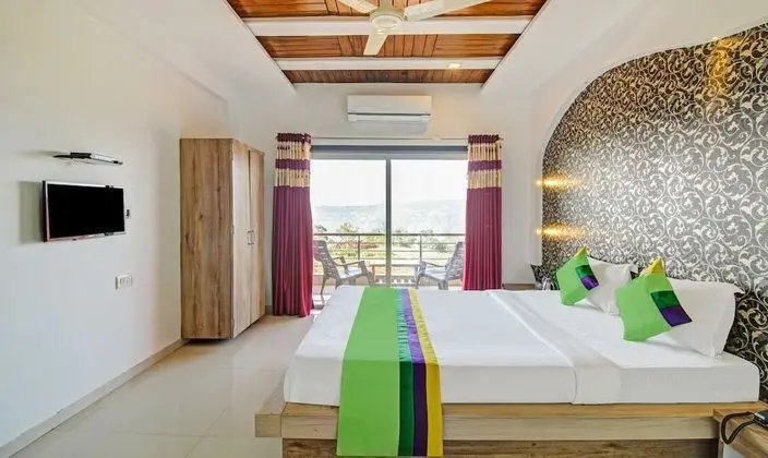 Deluxe Tek Büyük Yataklı Oda