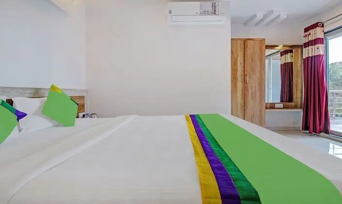 Standard Tek Büyük Yataklı Oda
