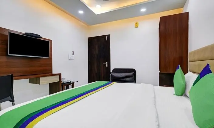 Deluxe Tek Büyük Yataklı Oda