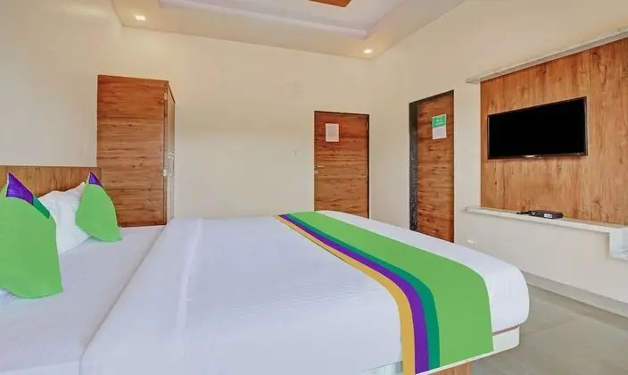 Deluxe Tek Büyük Yataklı Oda