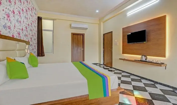 Premium Tek Büyük Yataklı Oda