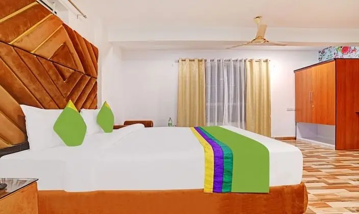 Premium Tek Büyük Yataklı Oda