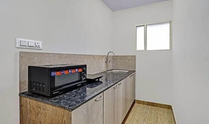 Premium Tek Büyük Yataklı Oda
