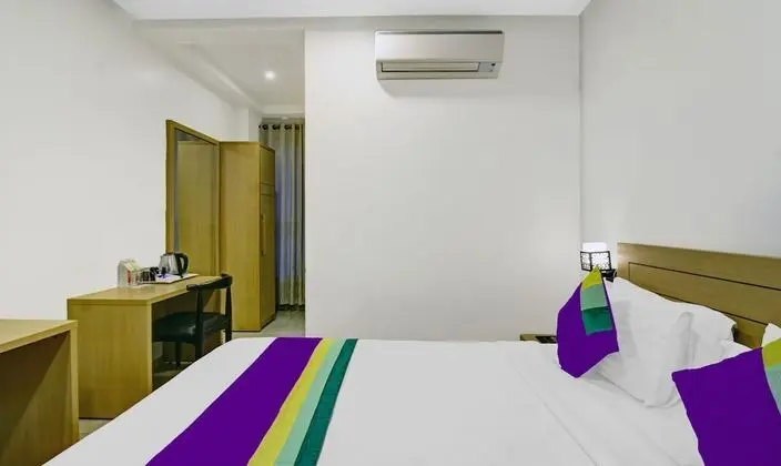Standard Tek Büyük Yataklı Oda