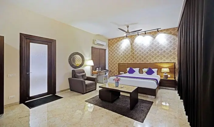 Deluxe Tek Büyük Yataklı Oda