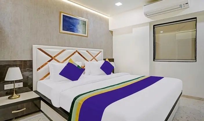 Premium Tek Büyük Yataklı Oda