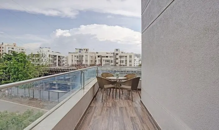 Premium Tek Büyük Yataklı Oda