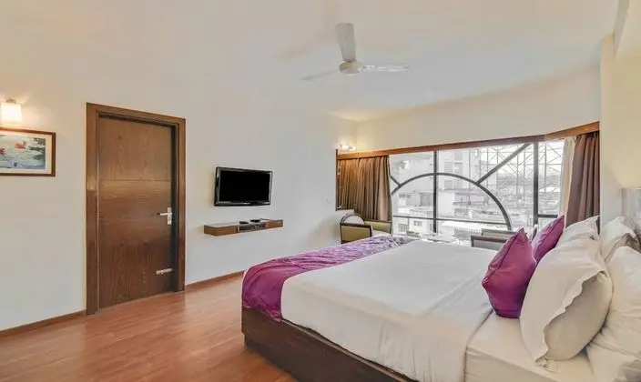 Deluxe Oda, Birden Çok Yatak, Sigara İçilmez