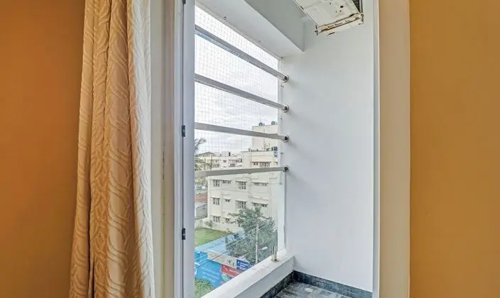 Premium Tek Büyük Yataklı Oda