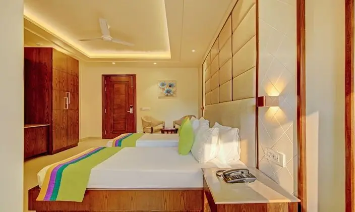 Deluxe Tek Büyük Yataklı Oda