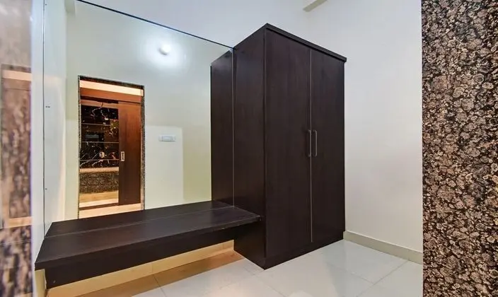 Premium Tek Büyük Yataklı Oda