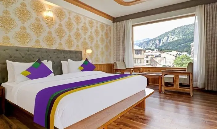 Deluxe Tek Büyük Yataklı Oda