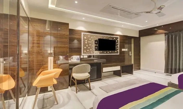 Deluxe Tek Büyük Yataklı Oda