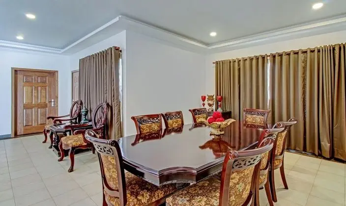 Premium Tek Büyük Yataklı Oda