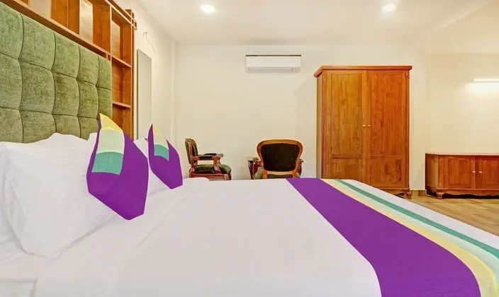 Premium Tek Büyük Yataklı Oda