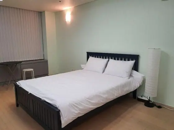 Basic Tek Büyük Yataklı Oda