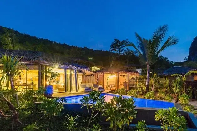 Villa, Kişiye Özel Havuzlu, Denize Sıfır