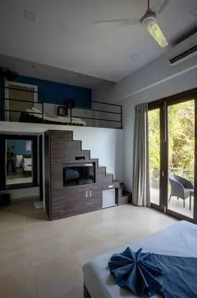 Trendy Suites with Attic