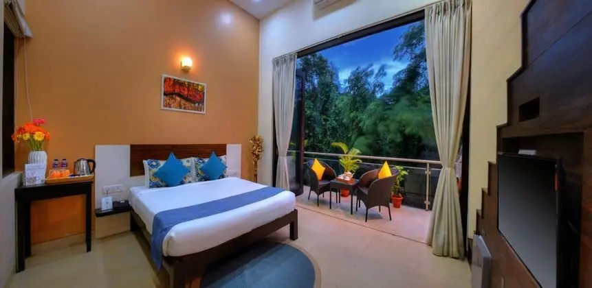 Trendy Suites with Attic
