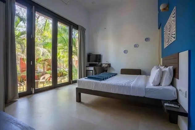 Trendy Suites with Garden