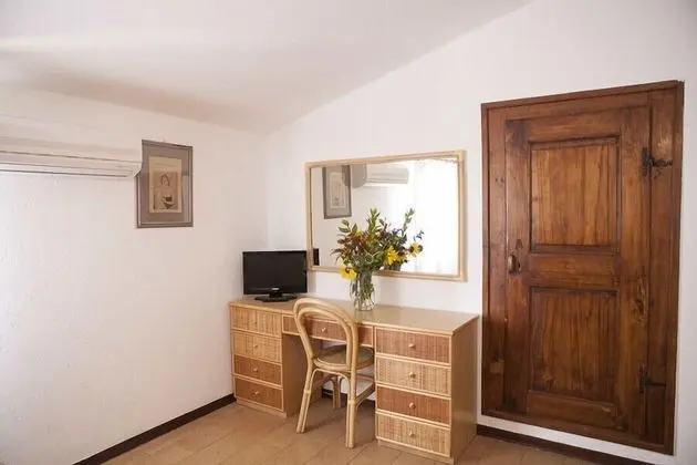 Basic Tek Büyük veya İki Ayrı Yataklı Oda