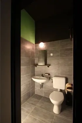 Private Room for 5 with Shared Bathroom