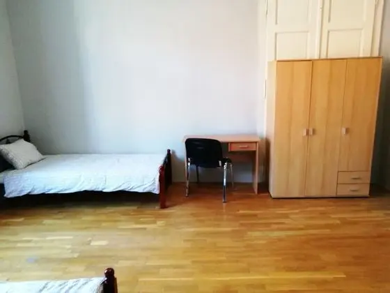 Tek Kişilik Oda, 1 Tek Kişilik Yatak, Ortak Banyo