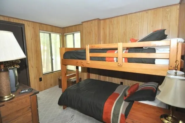 Ev, 2 Büyük (Queen) Boy Yatak (Treetop Cabin)