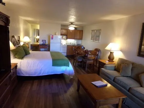 Unit 122 - Studio Condominium