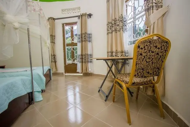 Family Kır Evi