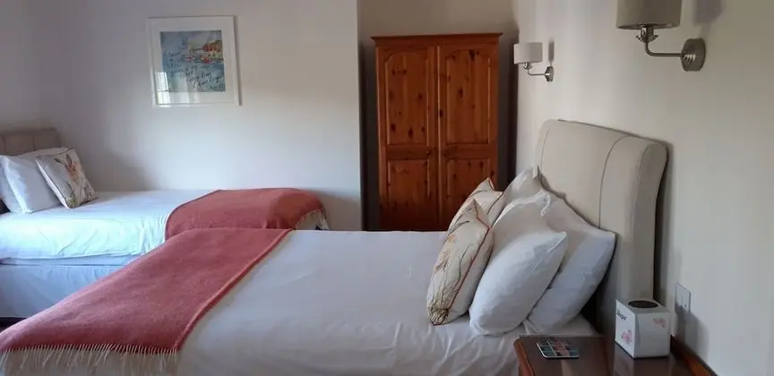 Standard Tek Büyük Yataklı Oda, Banyolu/Duşlu, Bahçe Manzaralı (Family-Country View)