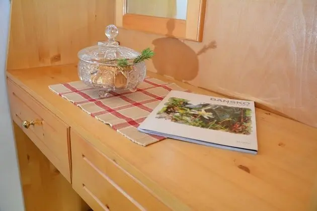 Tek Büyük veya İki Ayrı Yataklı Oda, Dağ Manzaralı